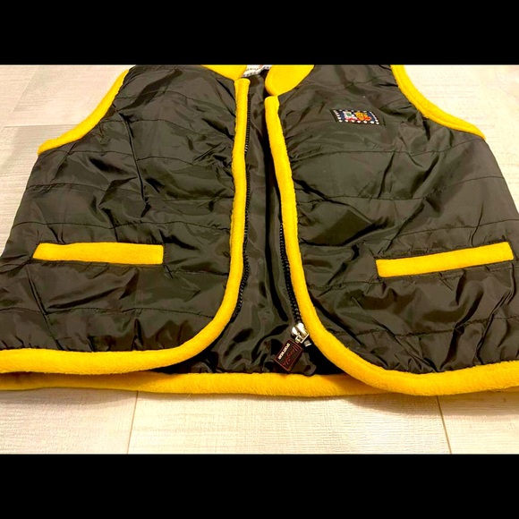 Elegant Vest Jacket - Picture 2 of 4